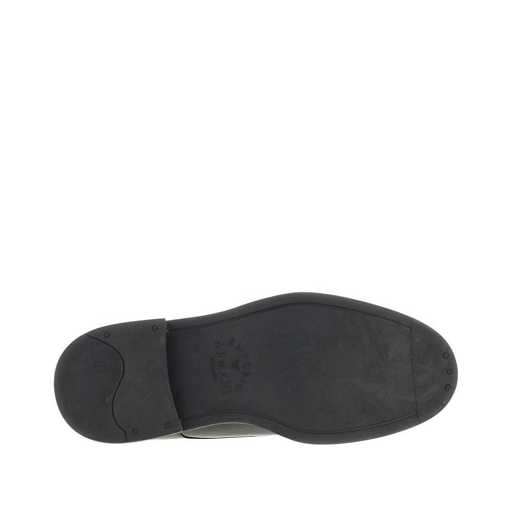 Brushed leather laced shoes