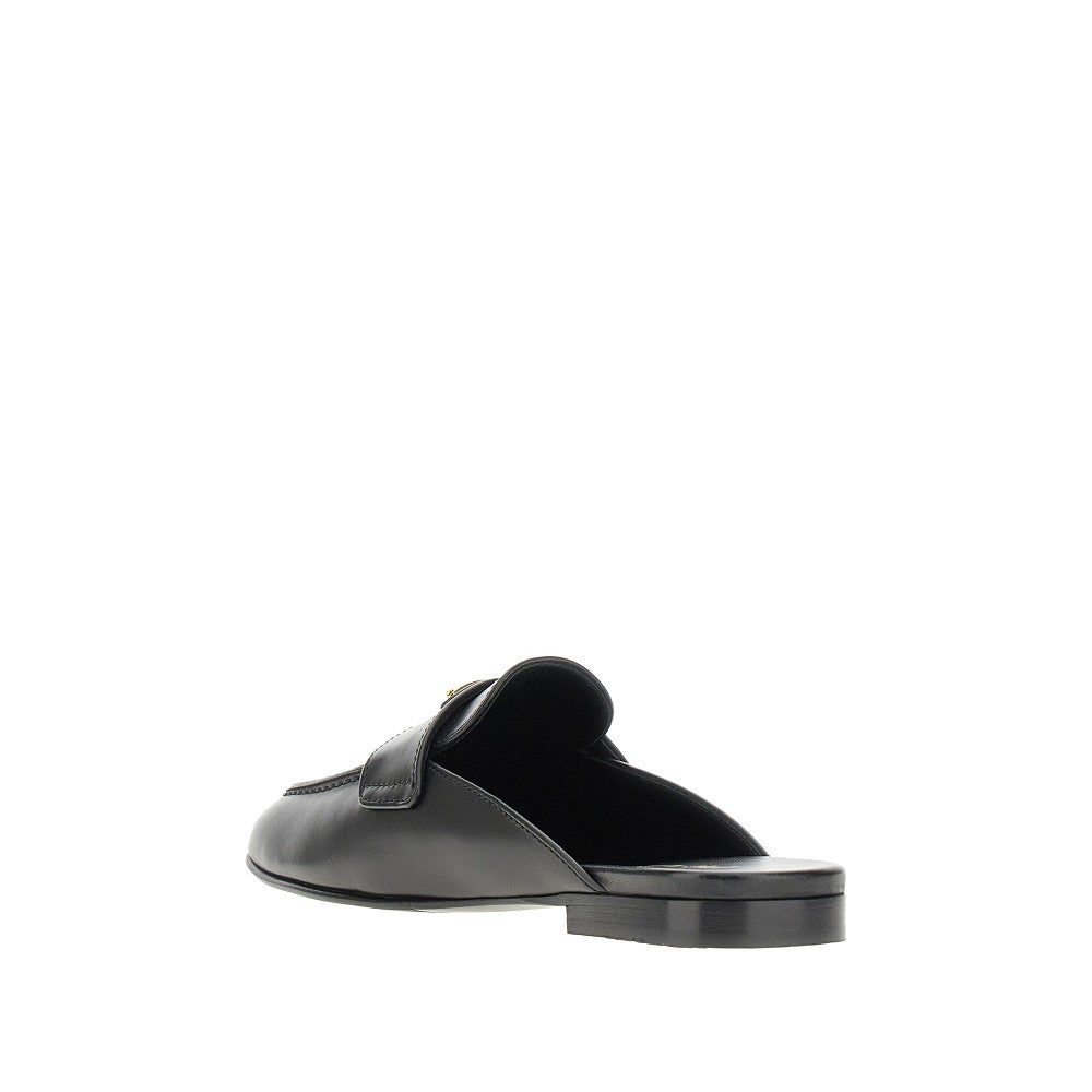 Sabot in pelle con logo triangolo