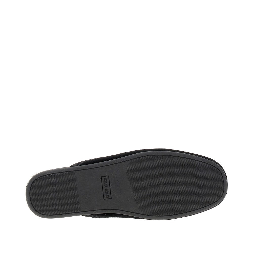 Mules in velluto con logo ricamato