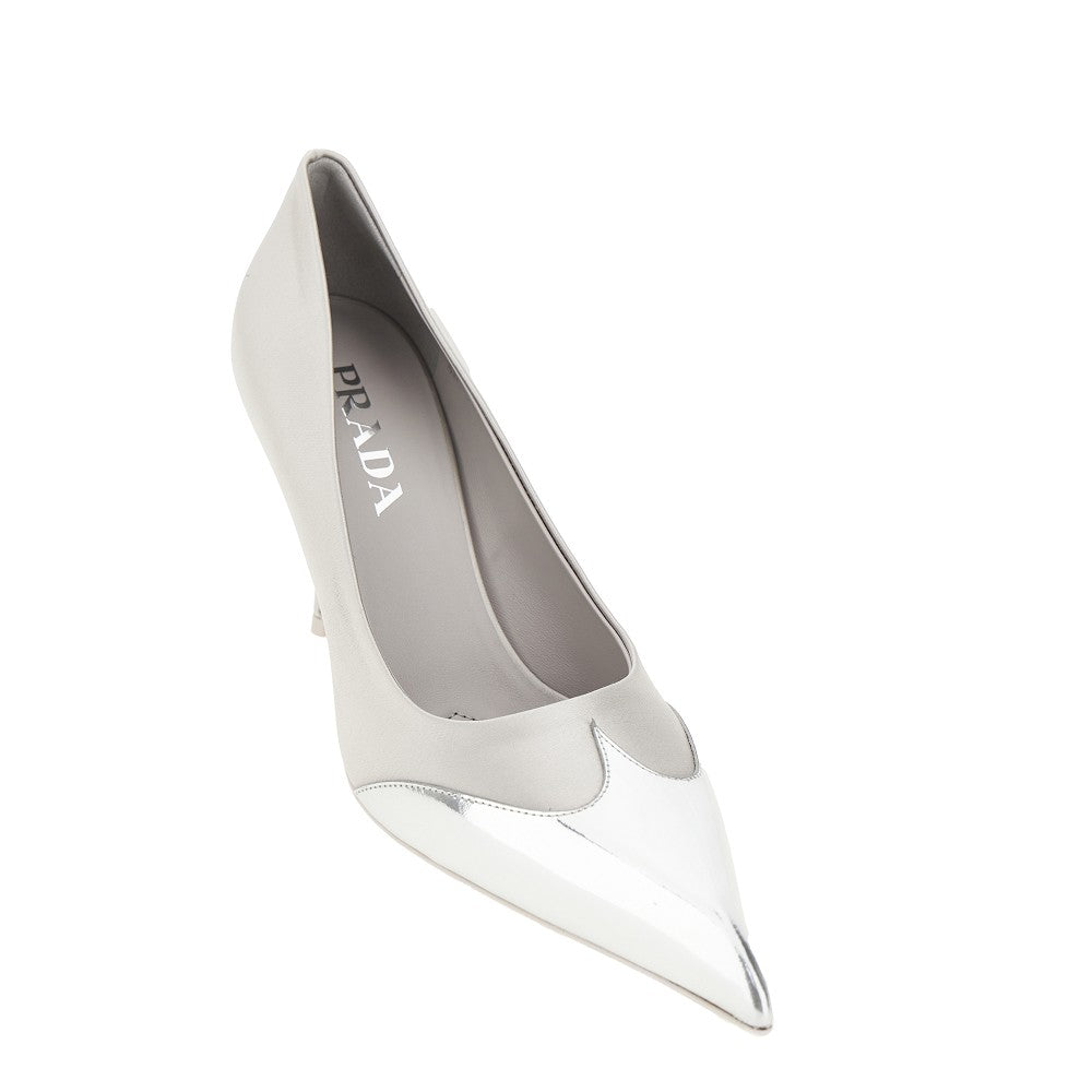 Satin and metallized leather pumps