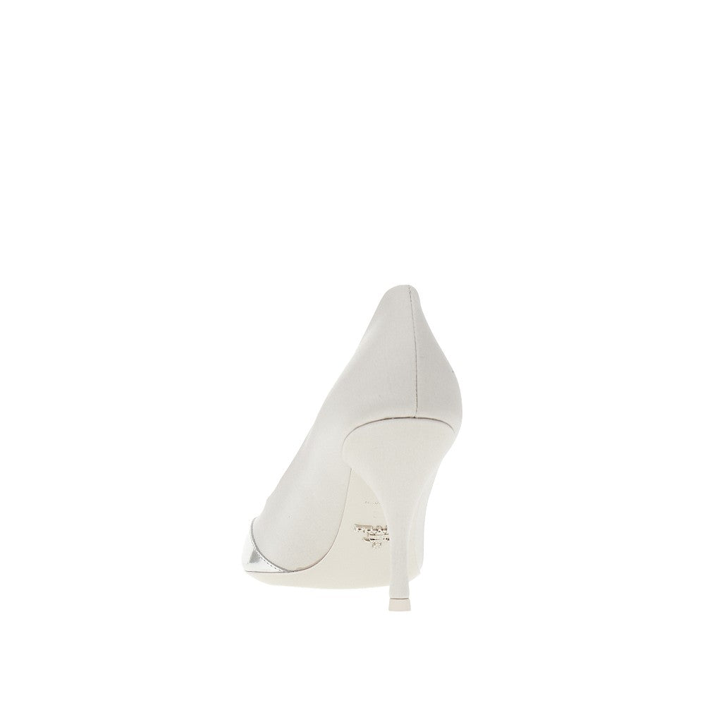 Satin and metallized leather pumps