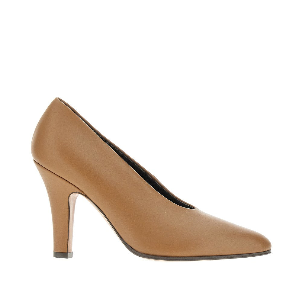 'Prudens' pumps