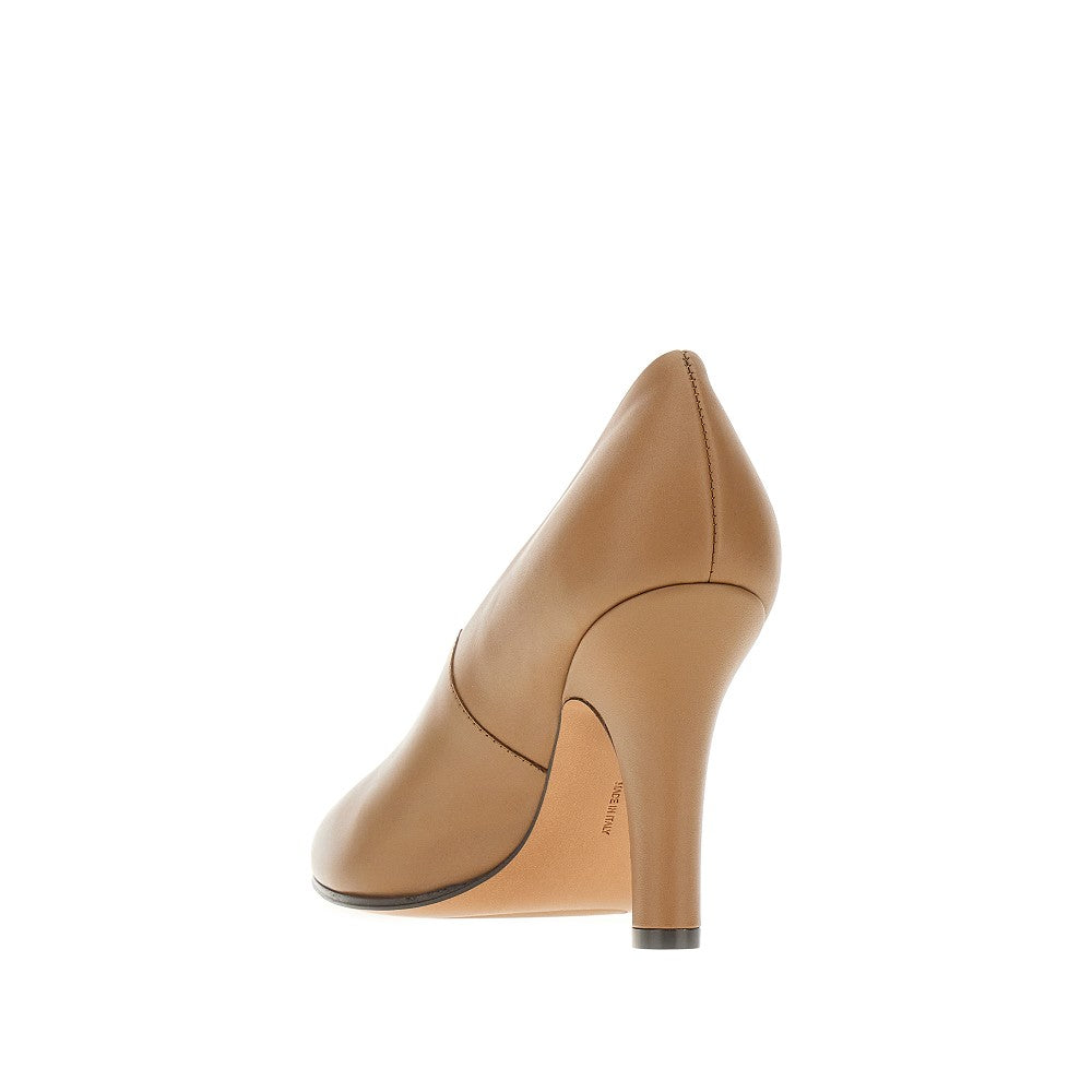 'Prudens' pumps