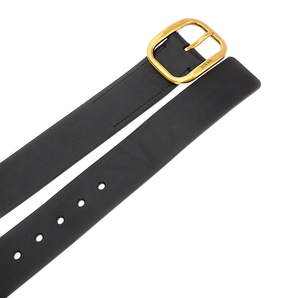 Leather belt with vintage buckle