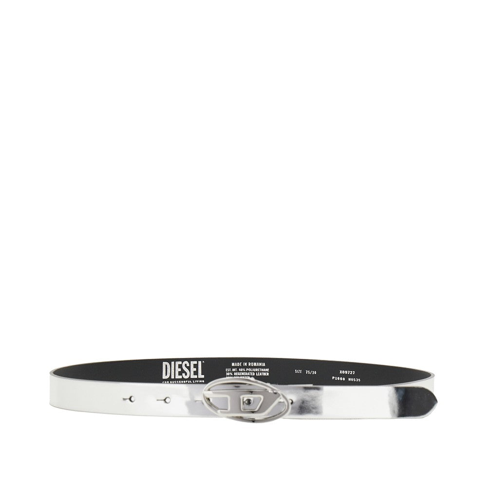 Oval D buckle metallized belt