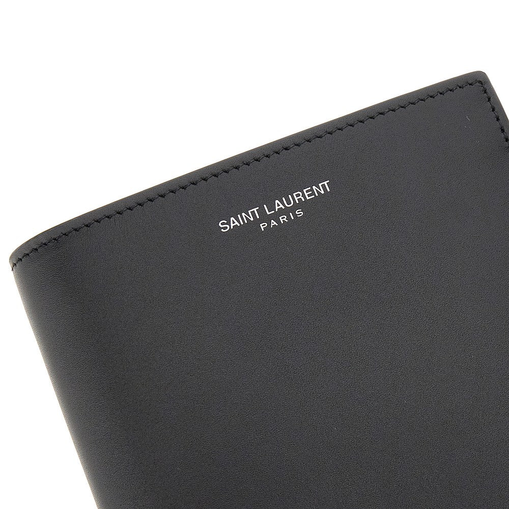 Smooth leather bi-fold wallet