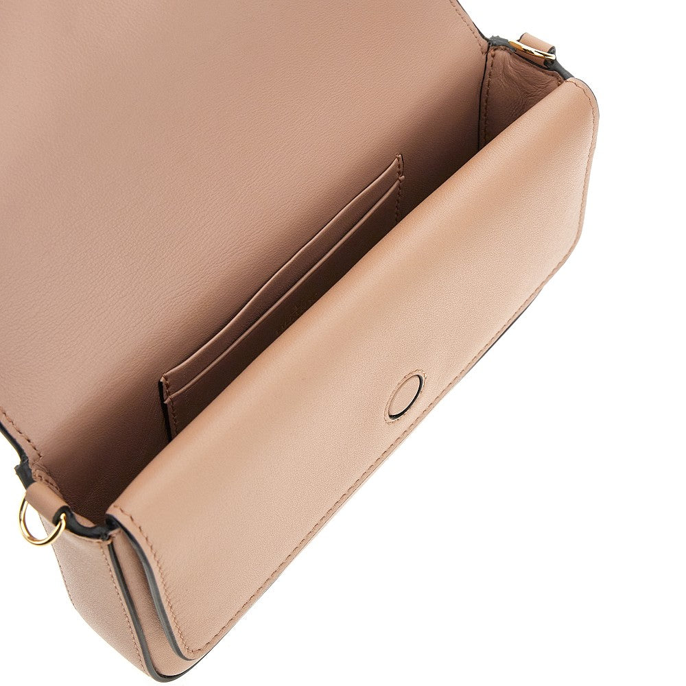 Clutch in pelle con dettaglio VLogo Signature