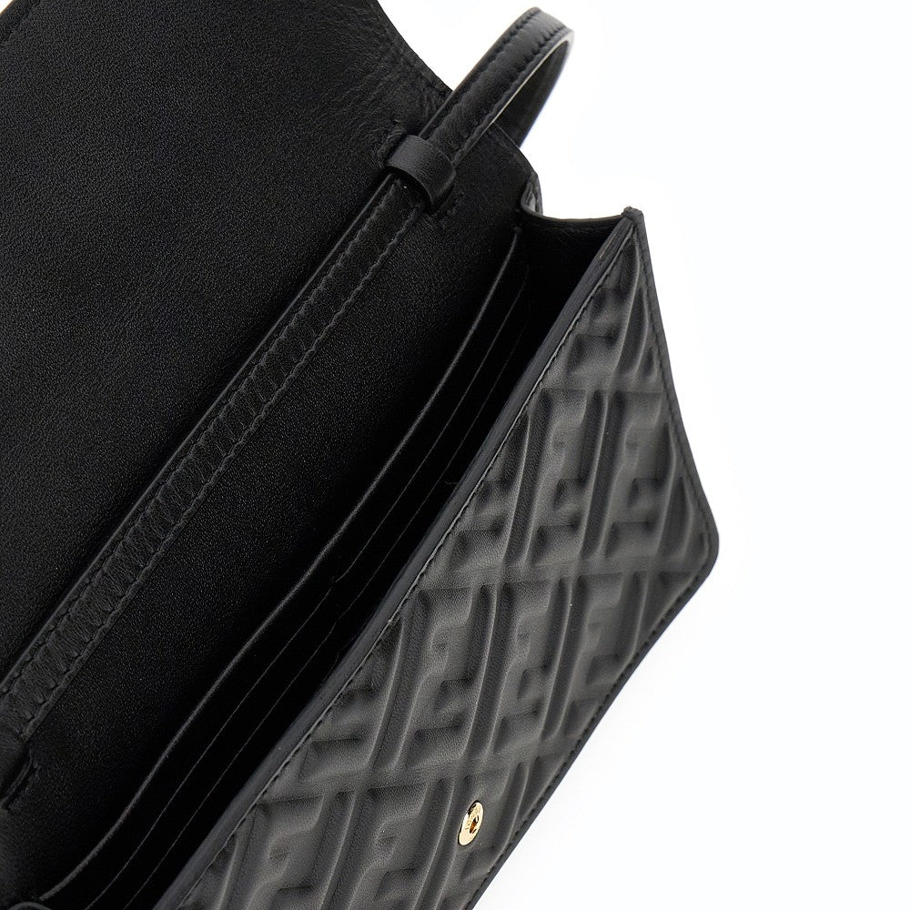 Pochette in nappa goffrata FF