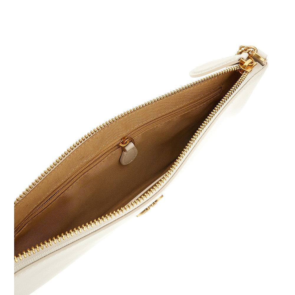 Pochette in pelle con catena