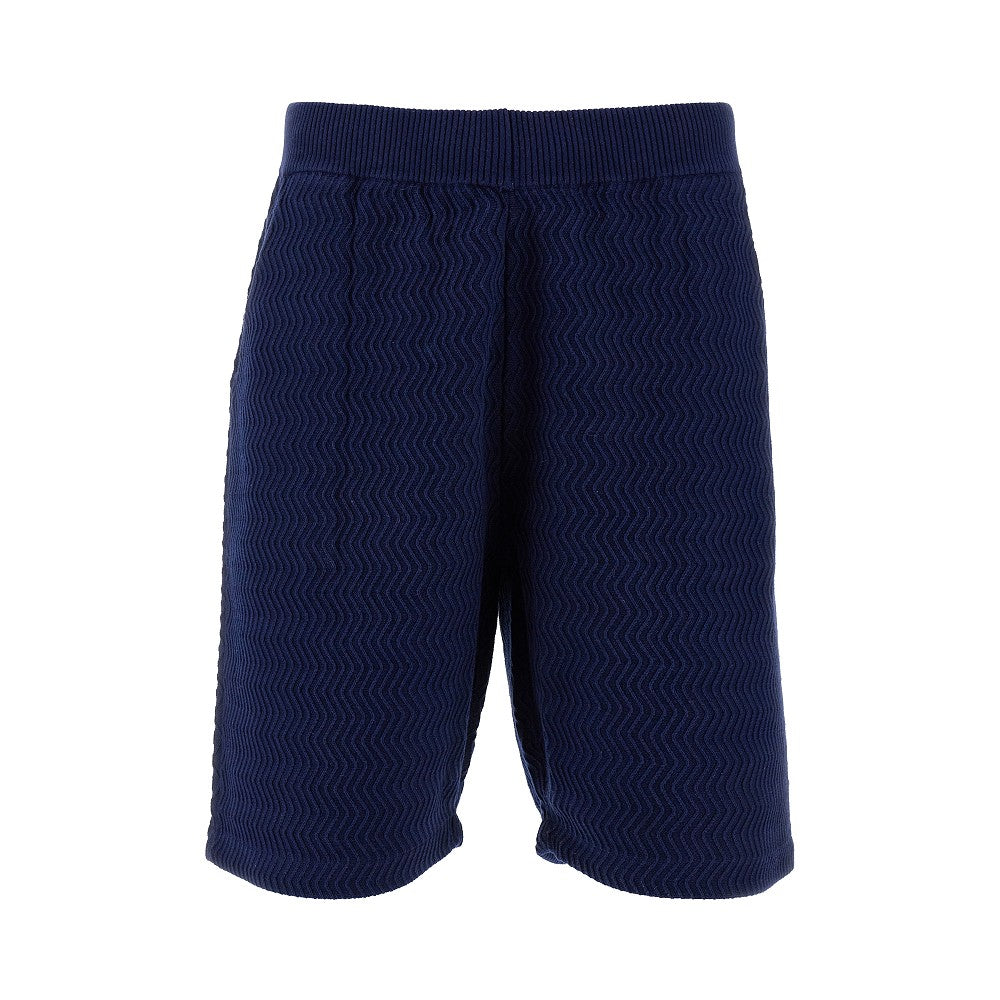 Bermuda in maglia a trecce ondulate
