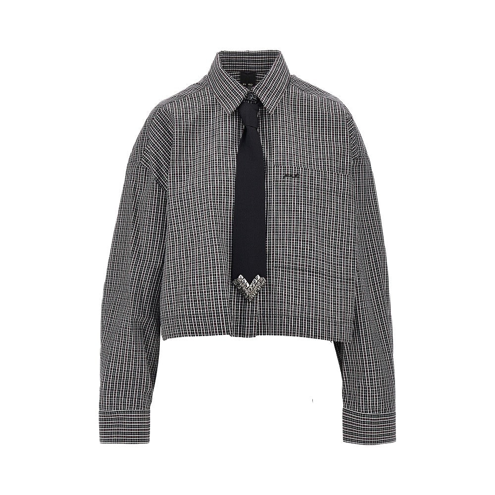Camicia cropped a quadretti con cravatta