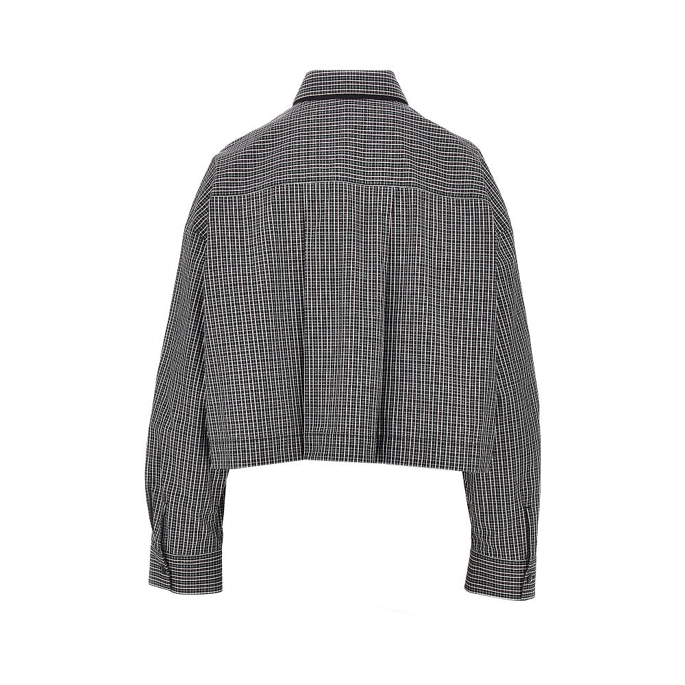 Camicia cropped a quadretti con cravatta