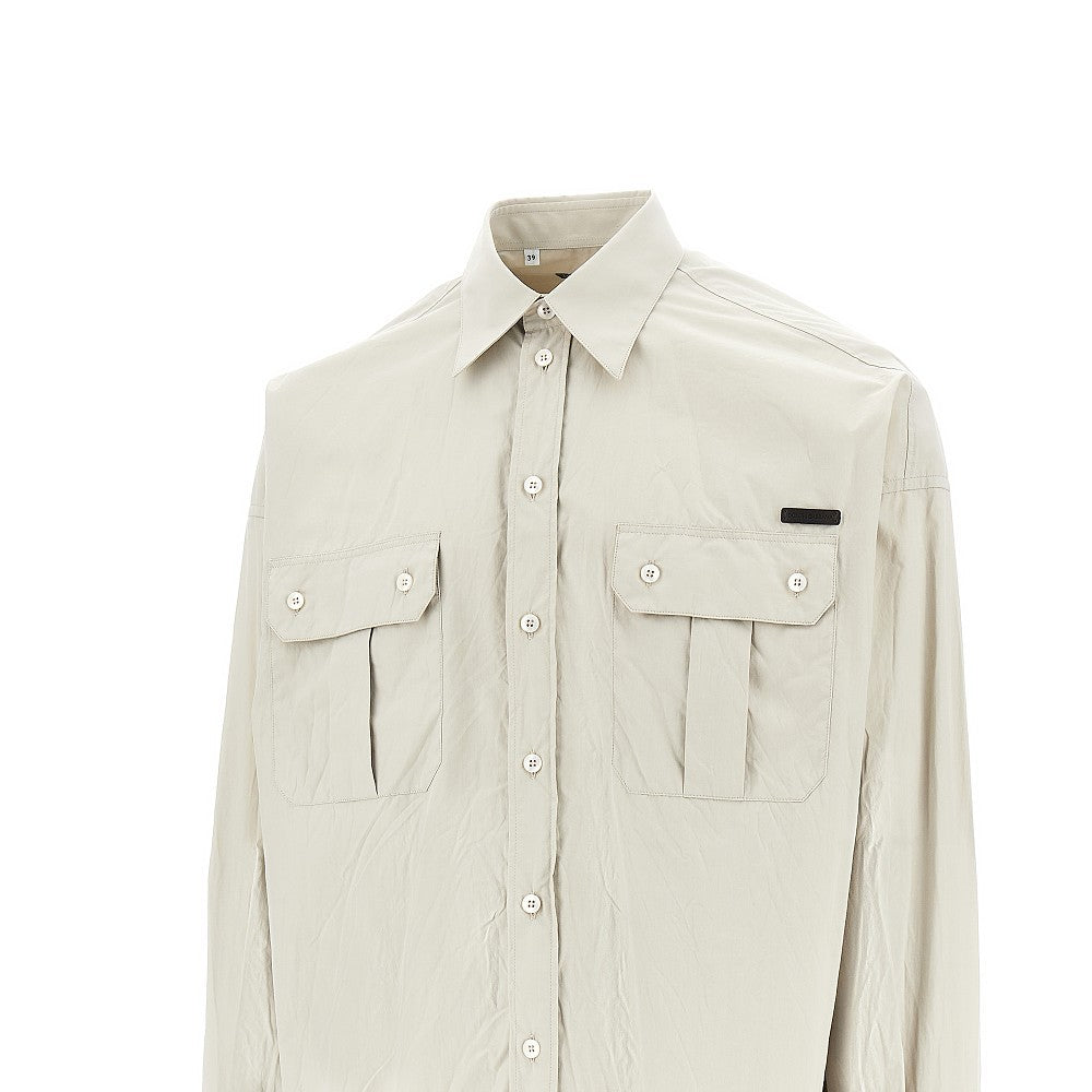 Oversized shirt with chest pockets