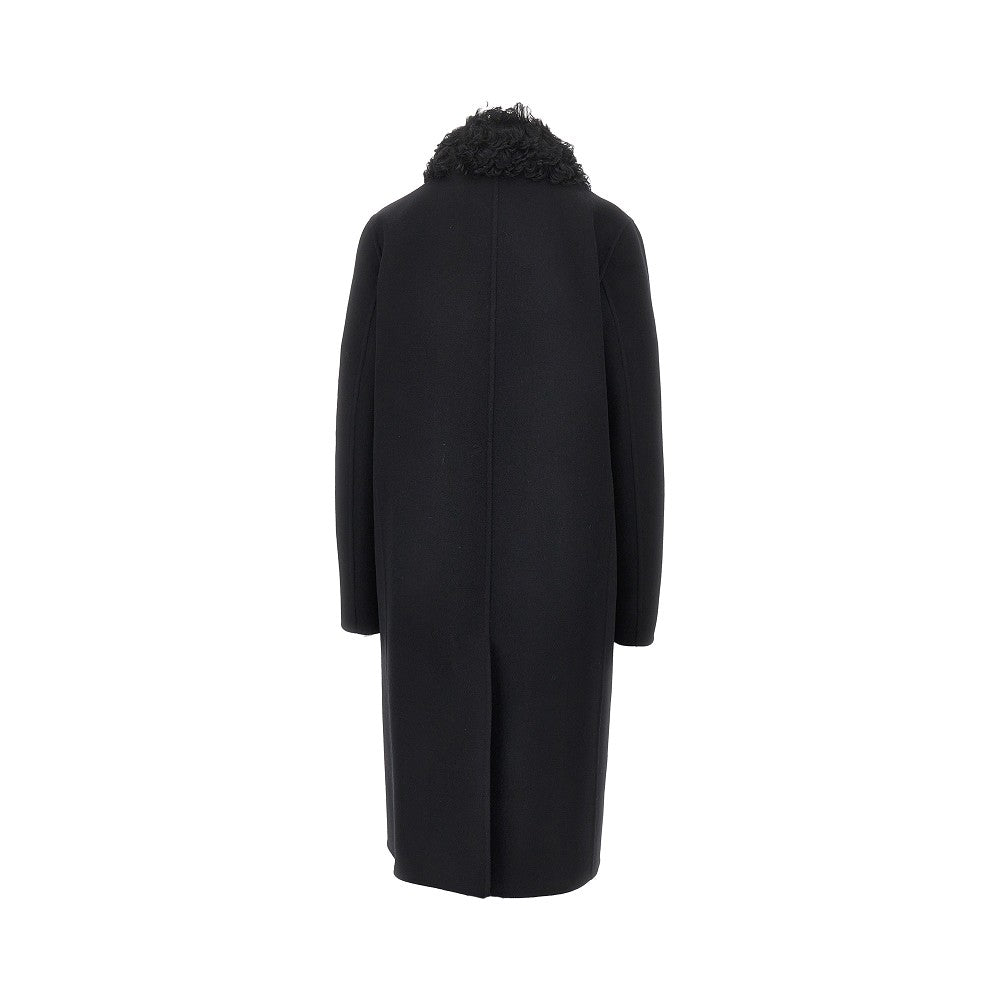 Cappotto in lana con finiture in montone