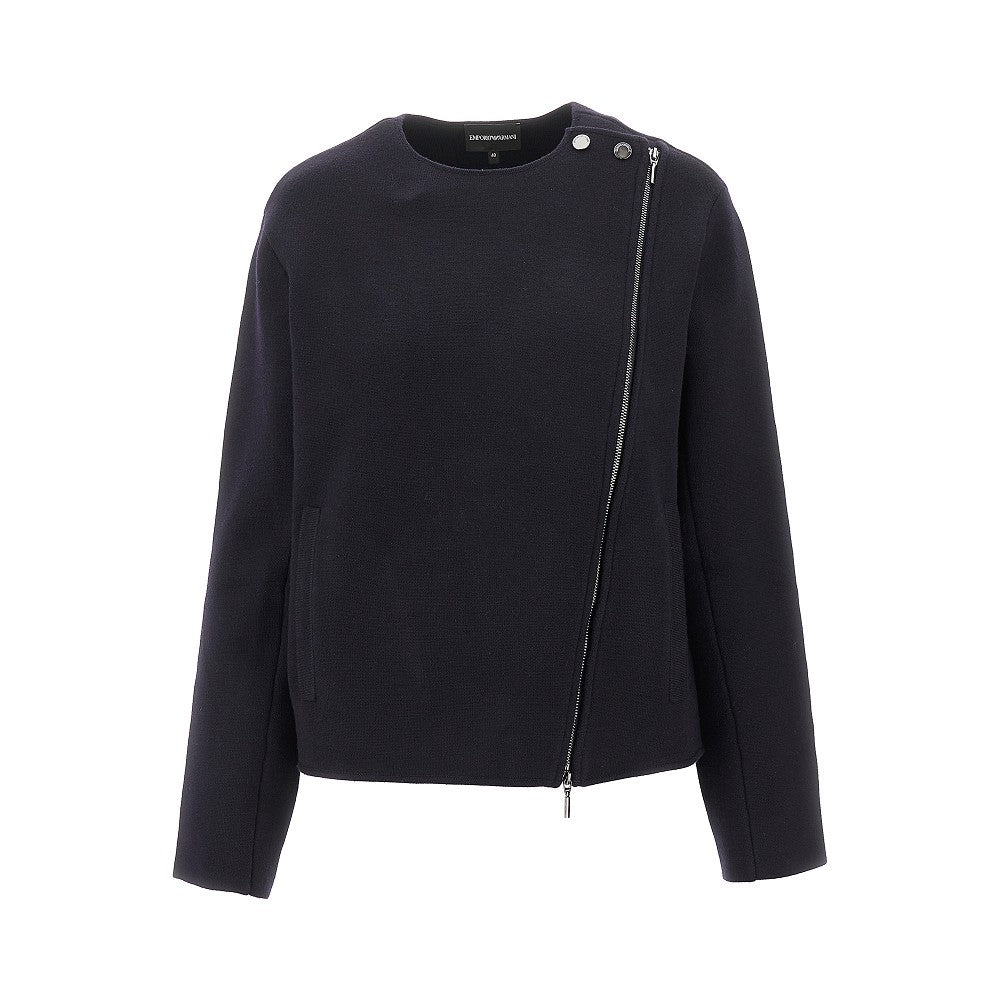 Knitted jacket with zip closure