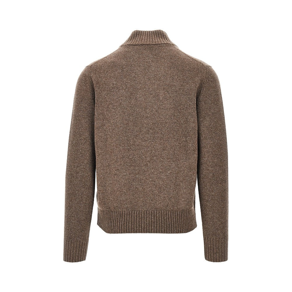 Cardigan in lana con bottoni