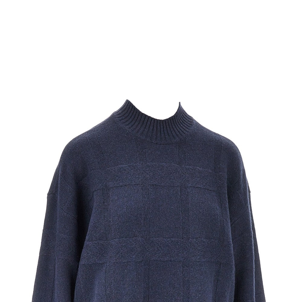 Wool and cashmere sweater