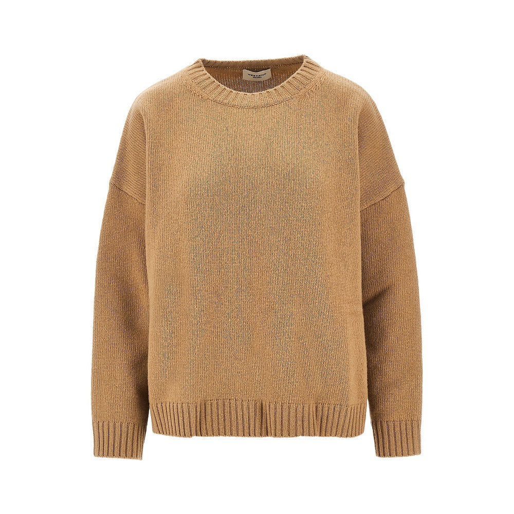 Loose cut wool sweater