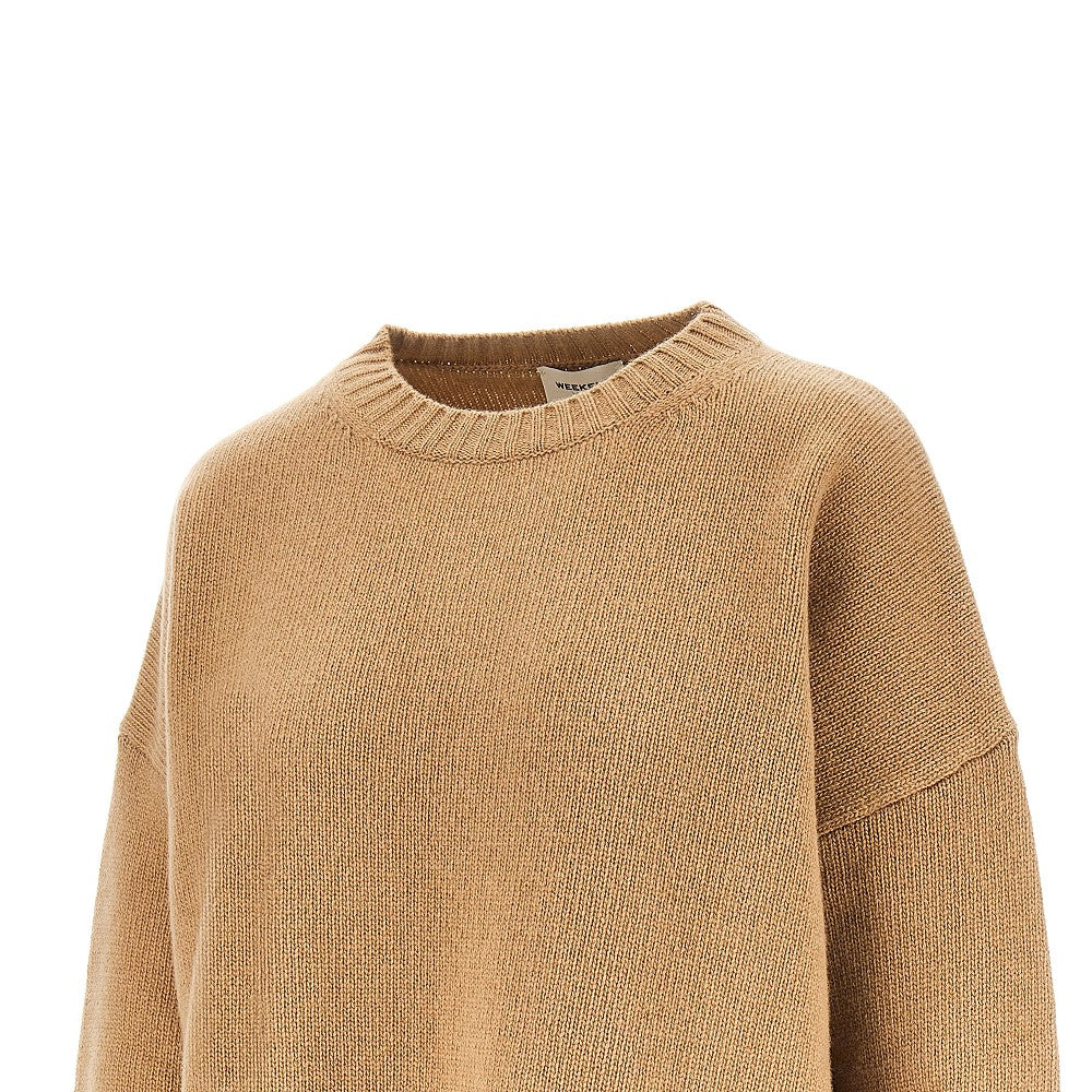 Loose cut wool sweater