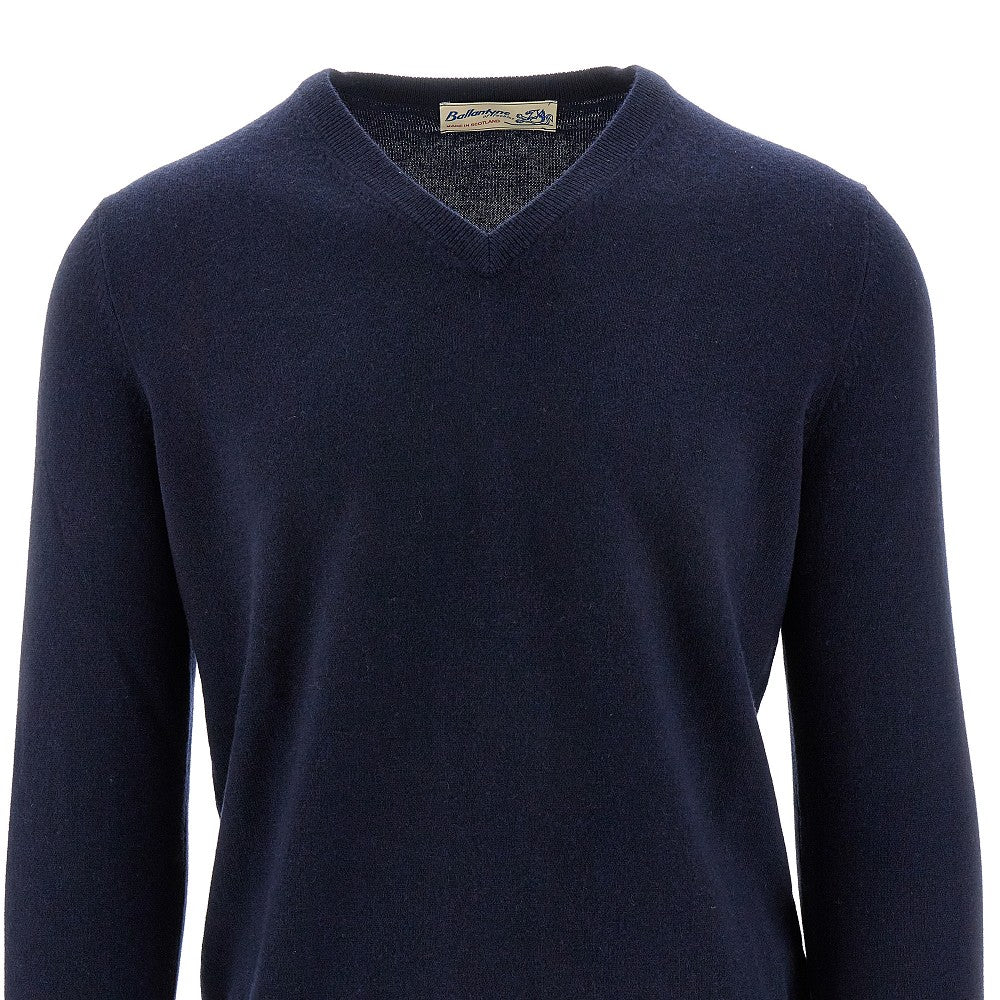 Pullover in cachemire con scollo a V