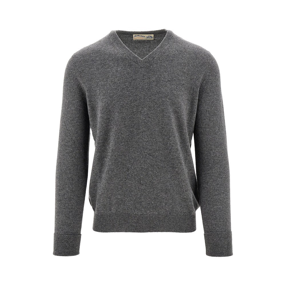V-neck cashmere sweater