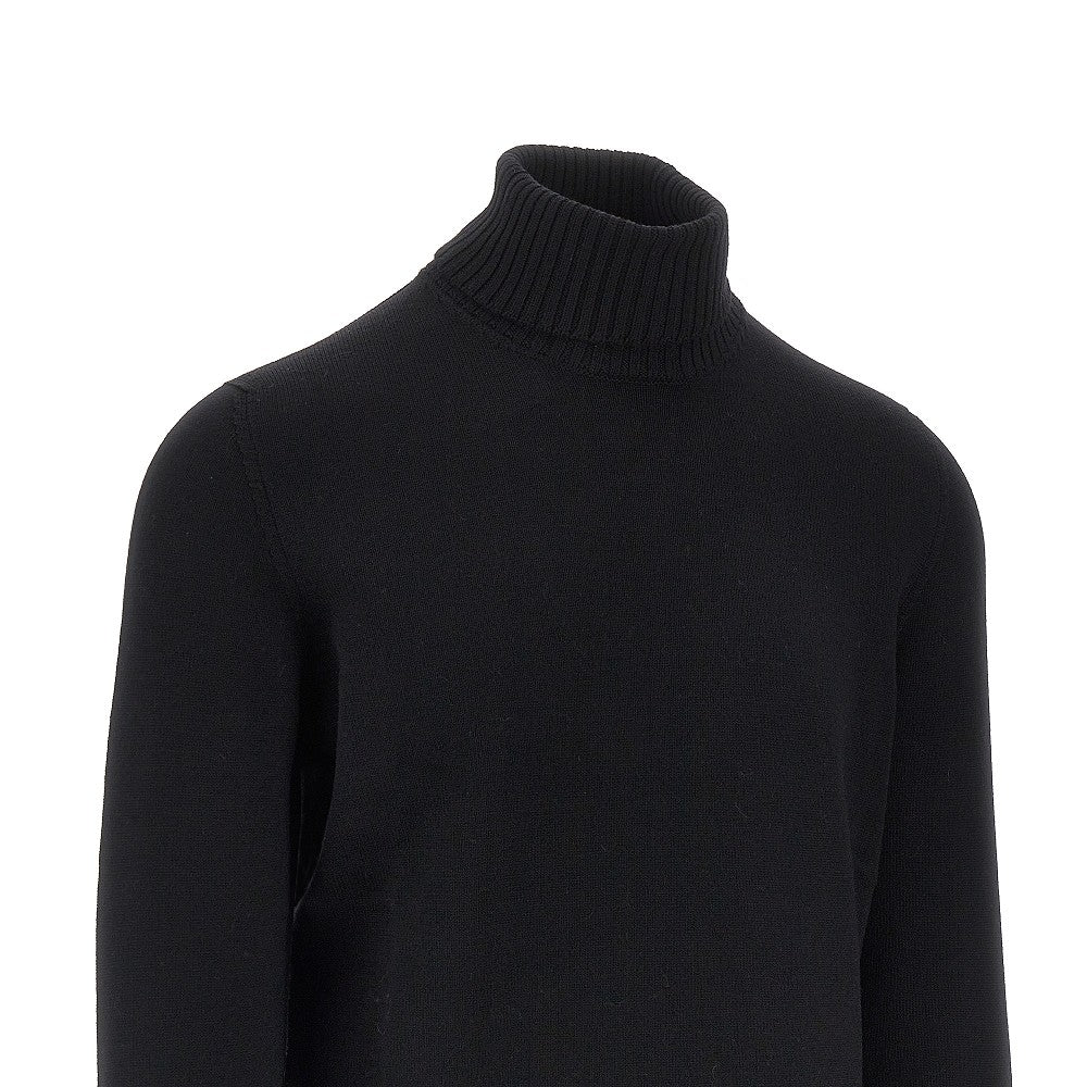 Dolcevita in maglia di lana merino