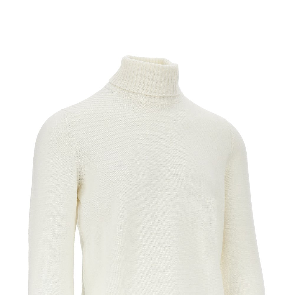 Dolcevita in maglia di lana merino