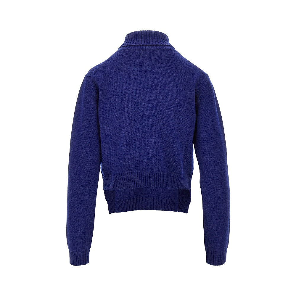 Pullover in lana con collo aperto