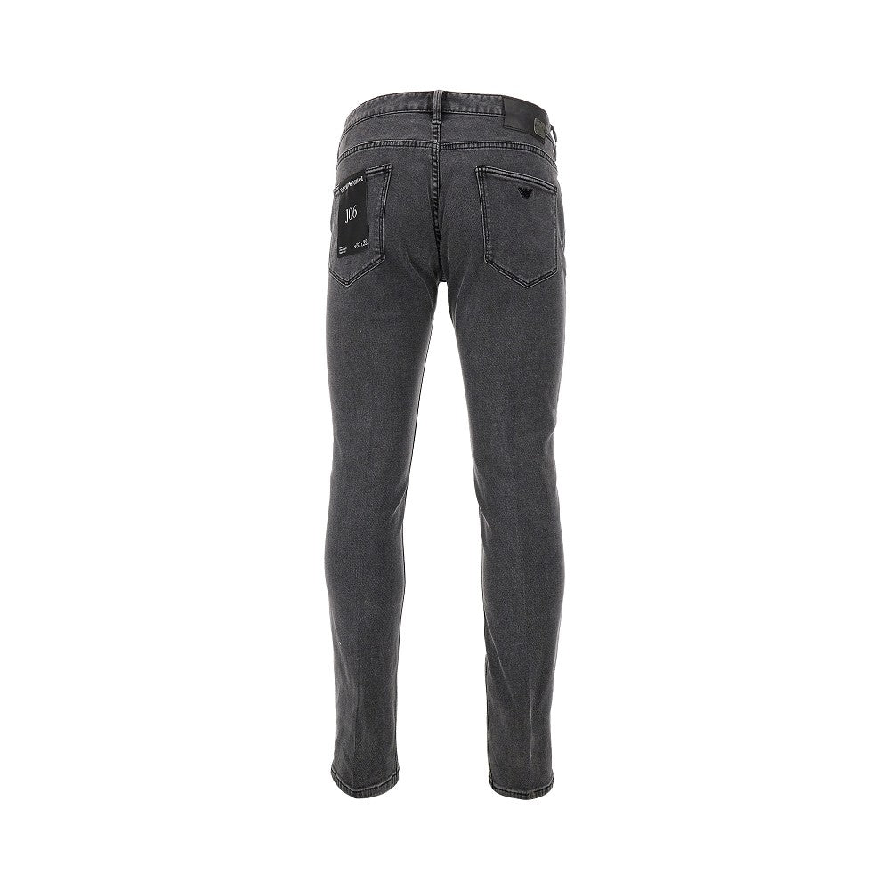Stretch denim J06 Slim Fit jeans