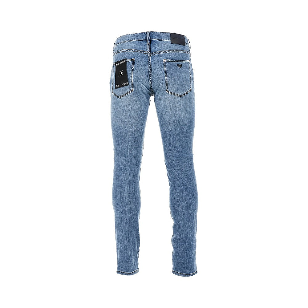 Stretch denim J06 jeans