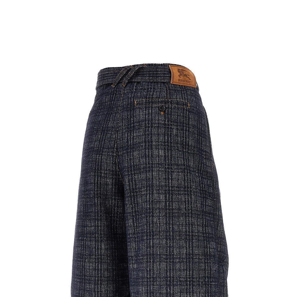 Check denim jeans with belt