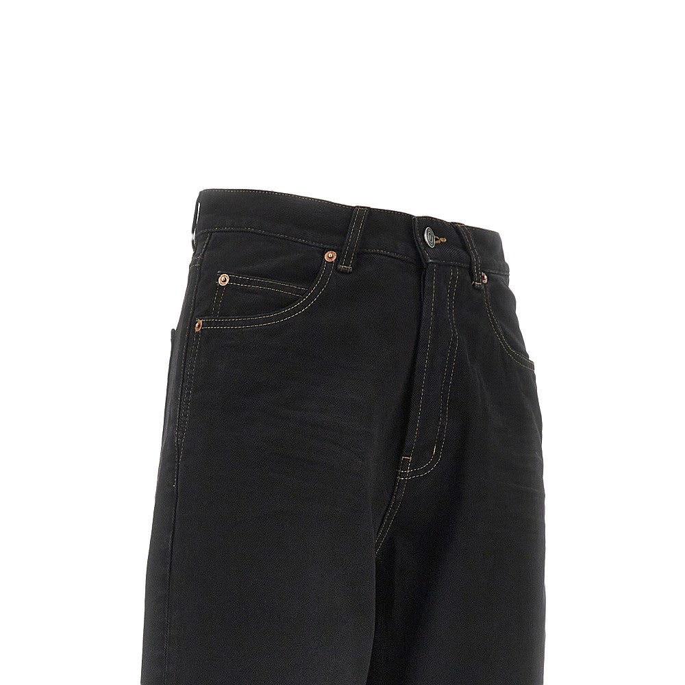 Jeans ampia con vita alta a V