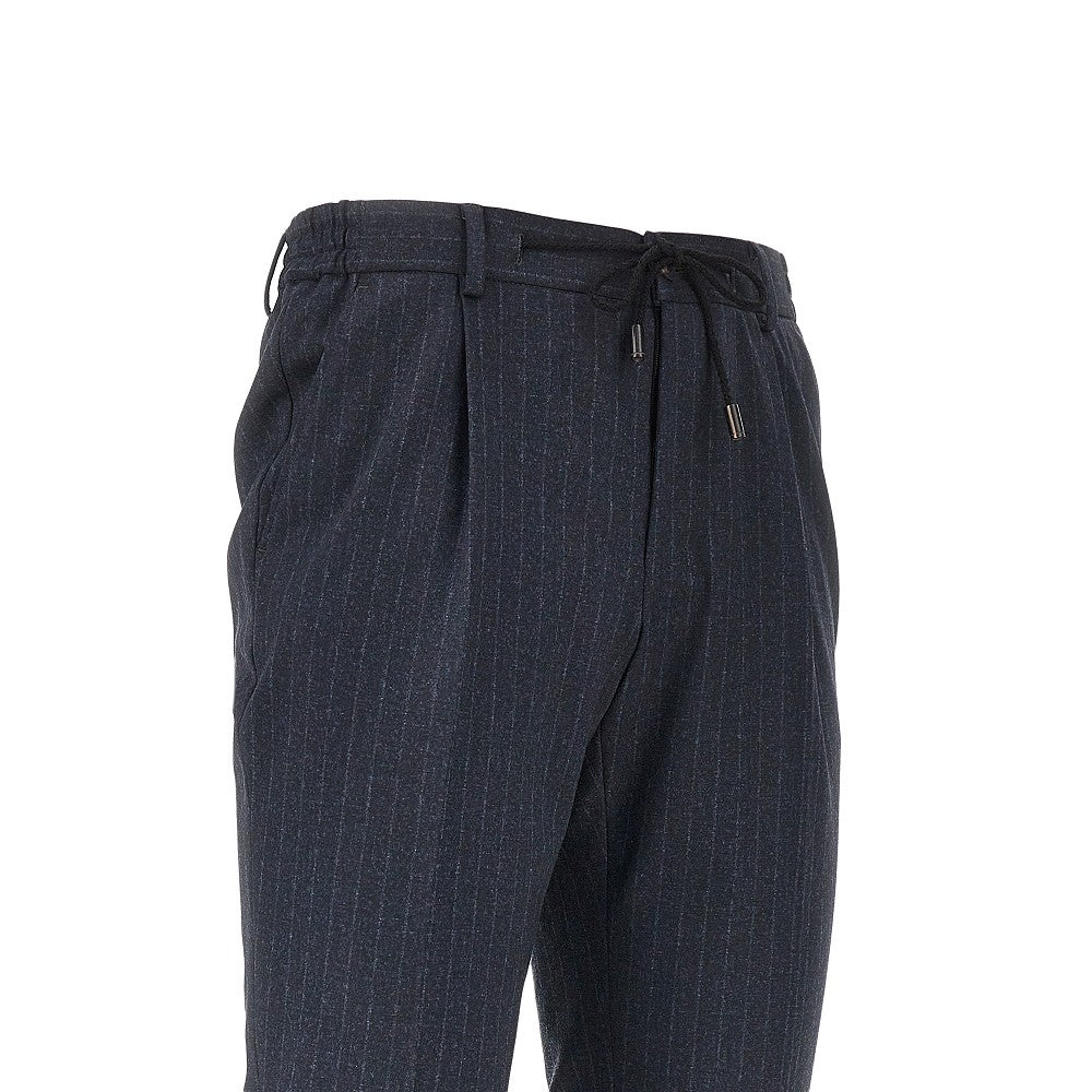 Active Uniform pants with darts