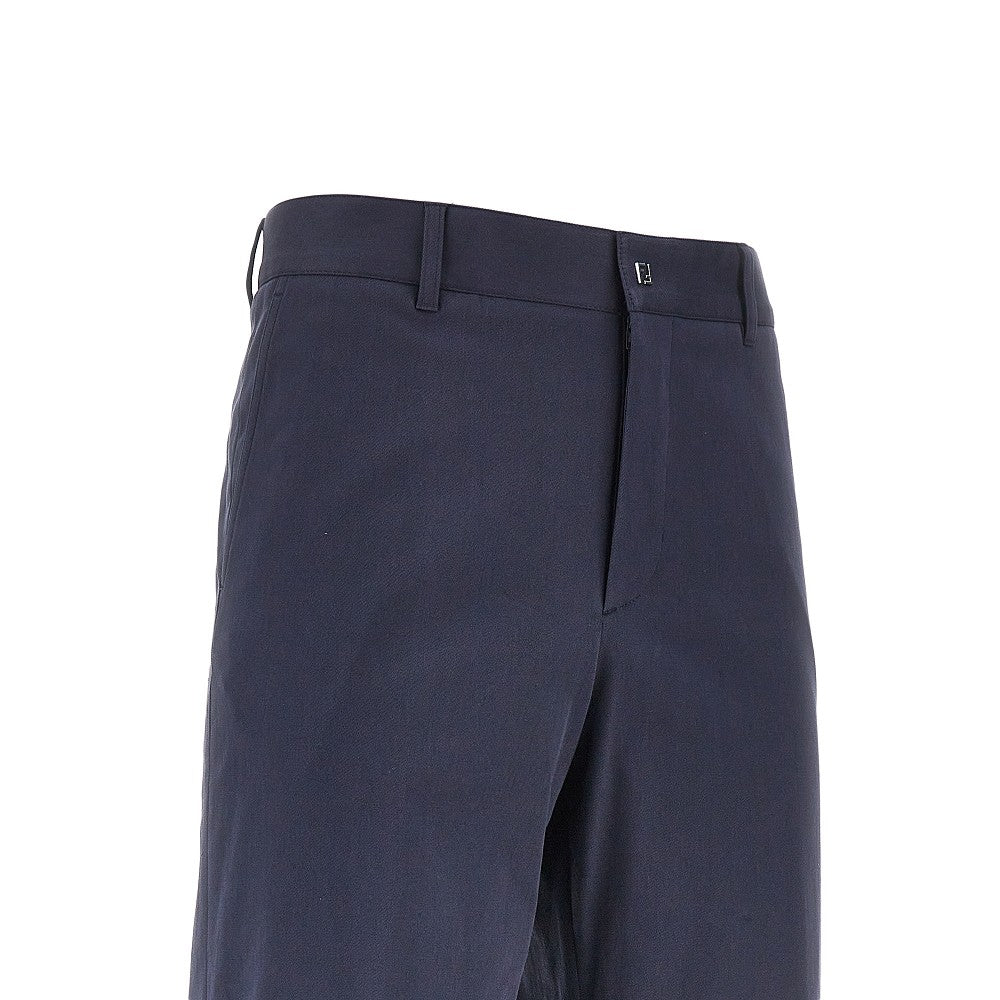 Pantalone chino in gabardine stretch
