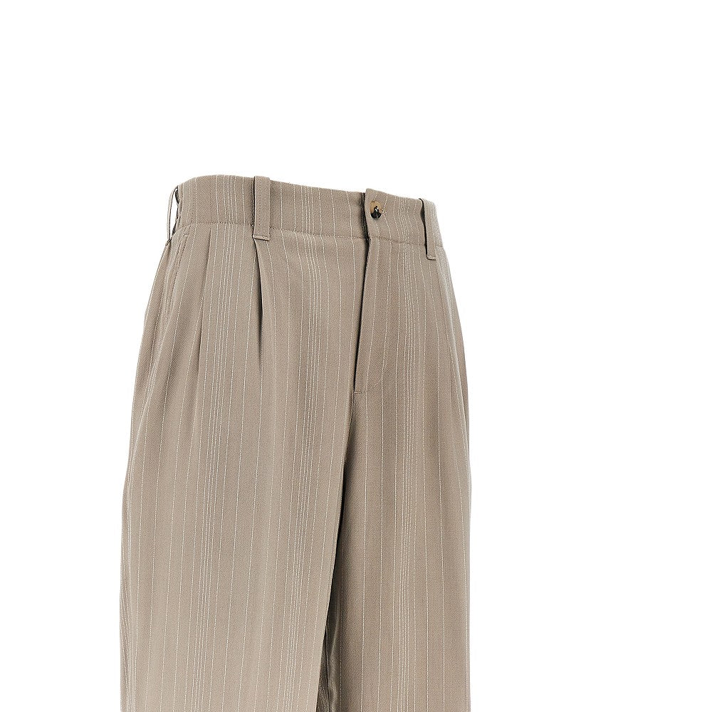 Pantalone in misto lana gessato con pinces