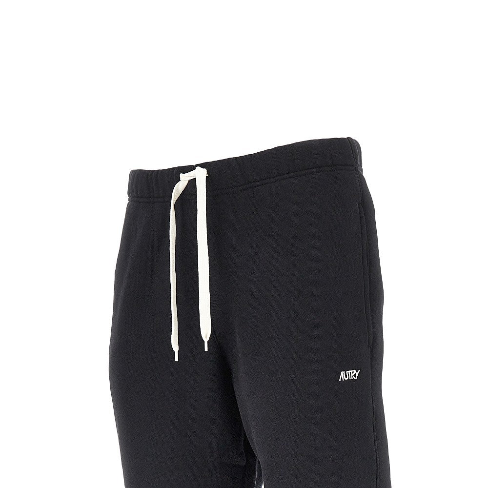 Joggers con logo ricamato