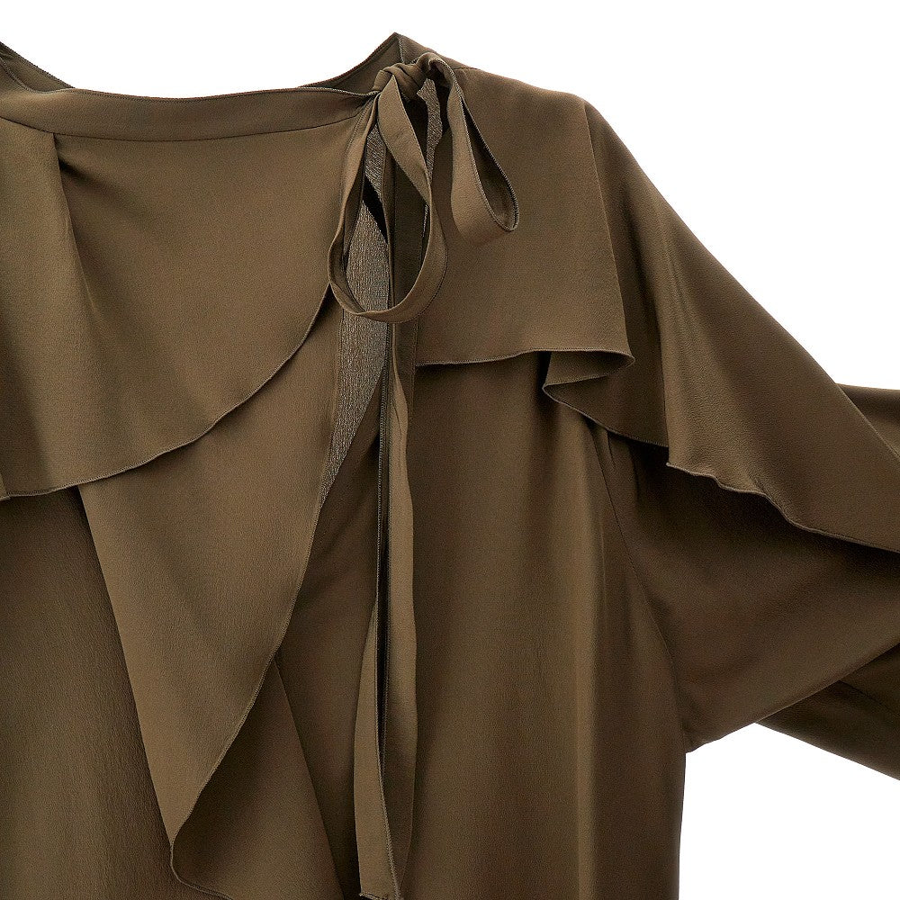 Blusa in seta con volant