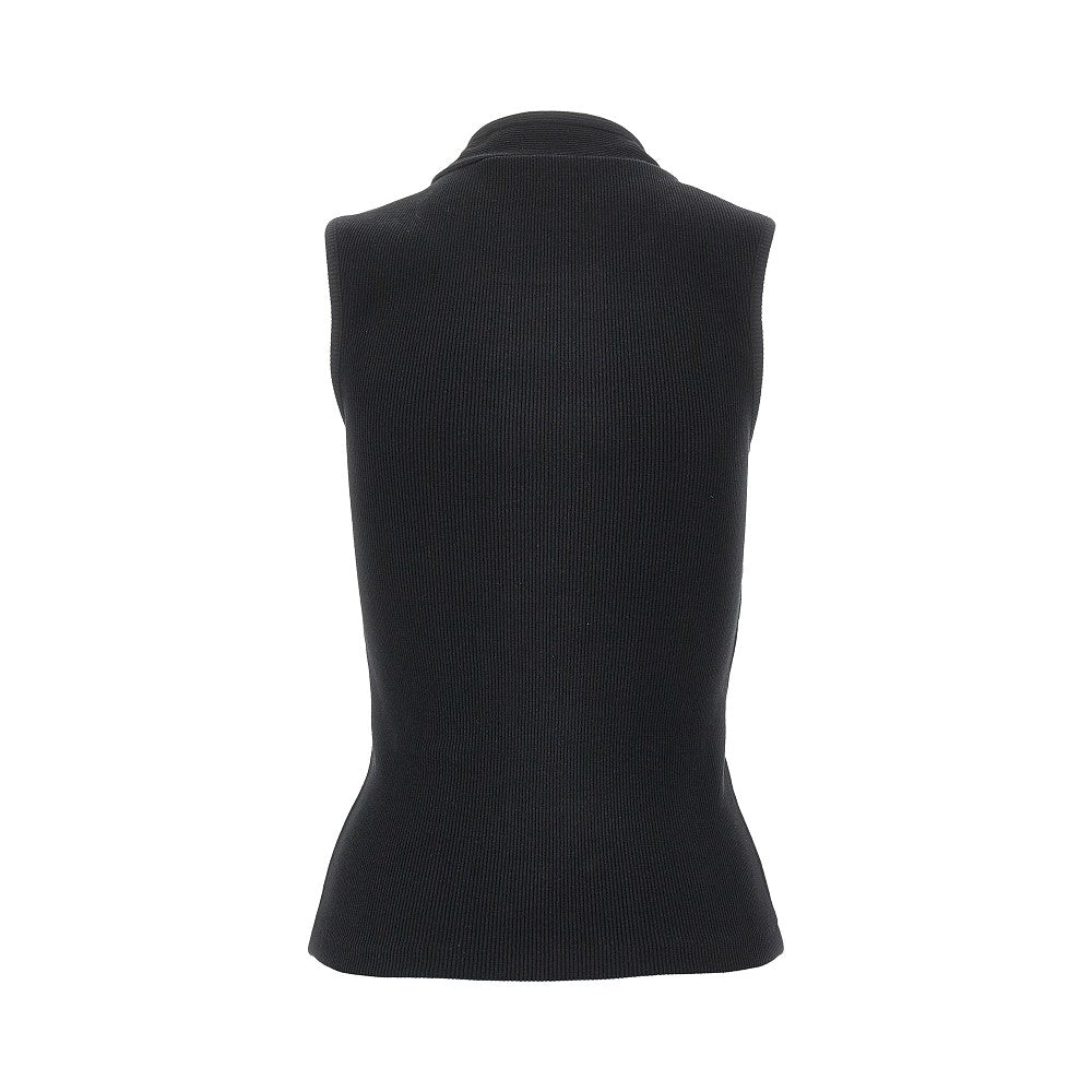 Top a costine con bottoni