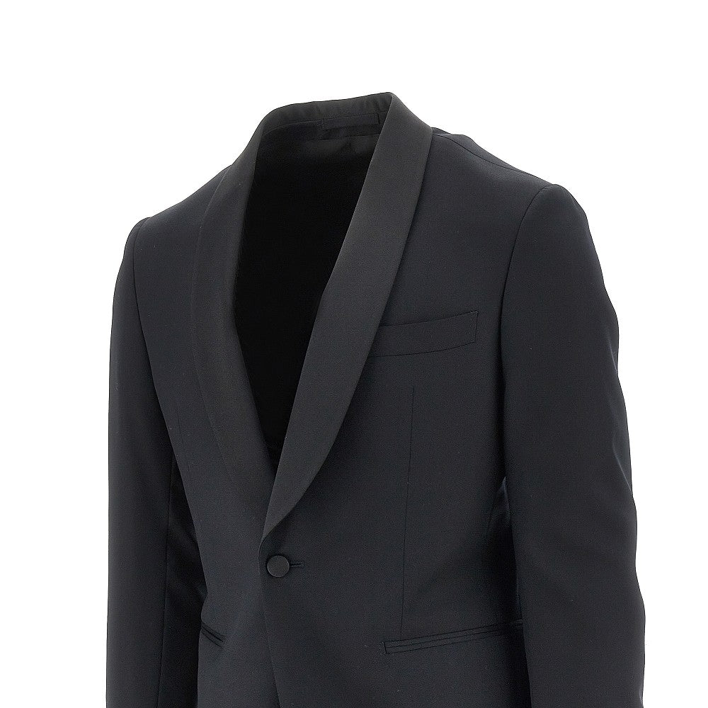 Wool suit with satin details