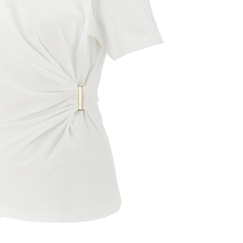 T-shirt drappeggiata con dettaglio in metallo