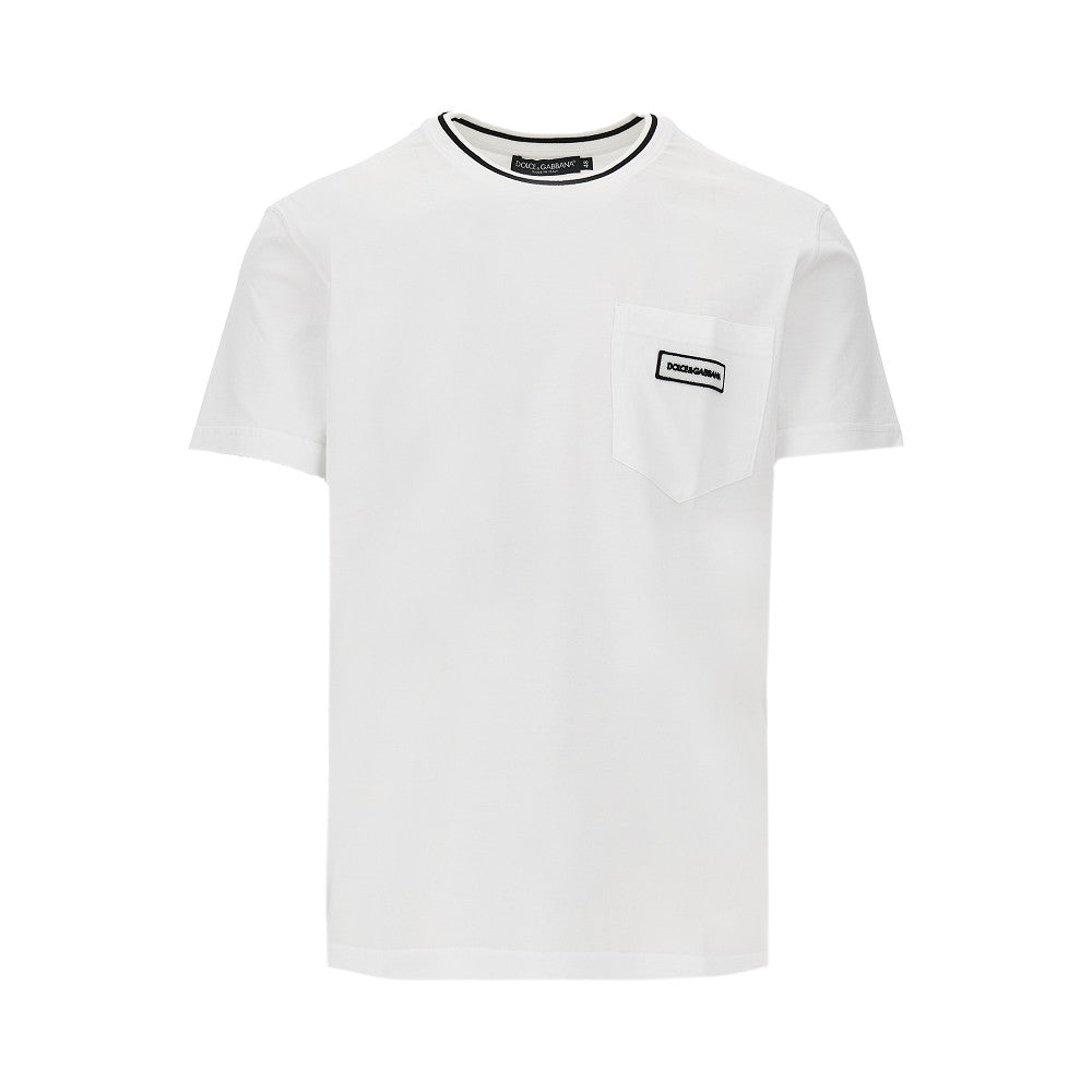 T-shirt con tasca e patch logo
