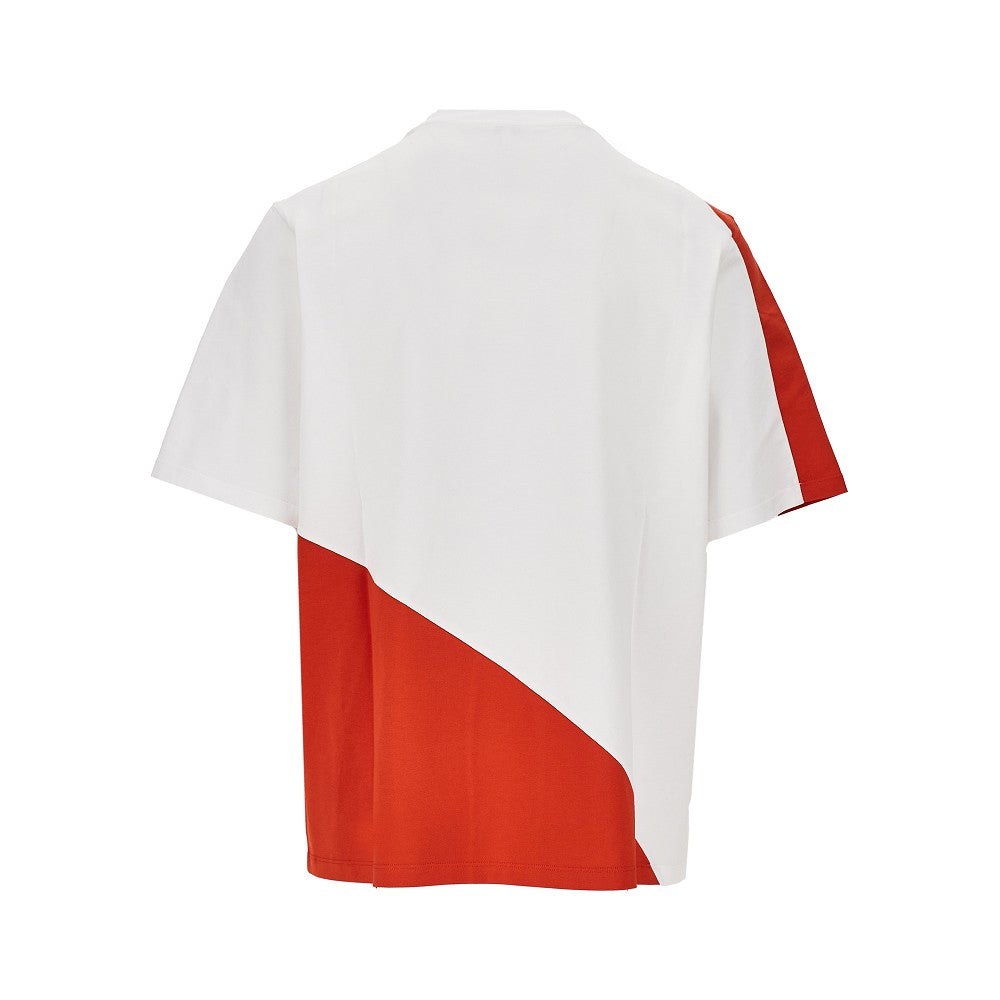 T-shirt in cotone con patch logo