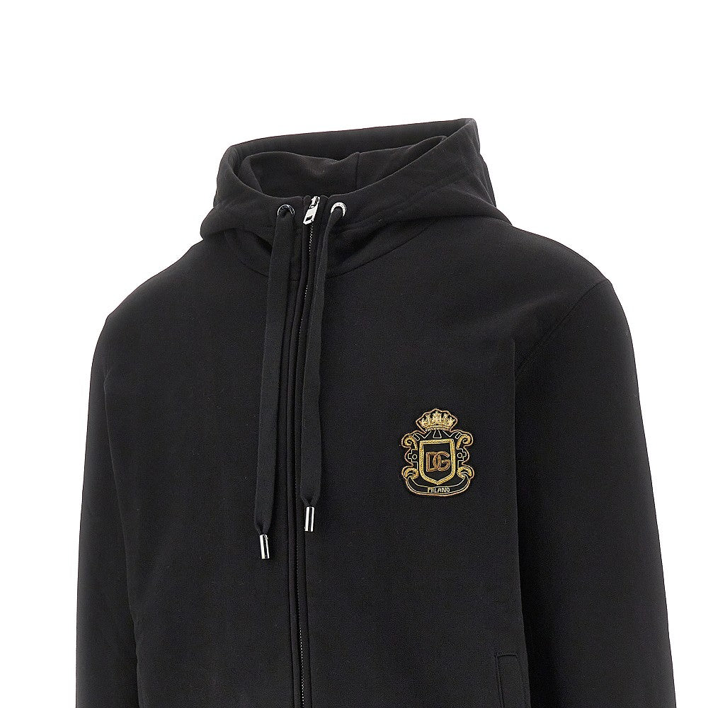 Full-zip hoodie with heraldic patch
