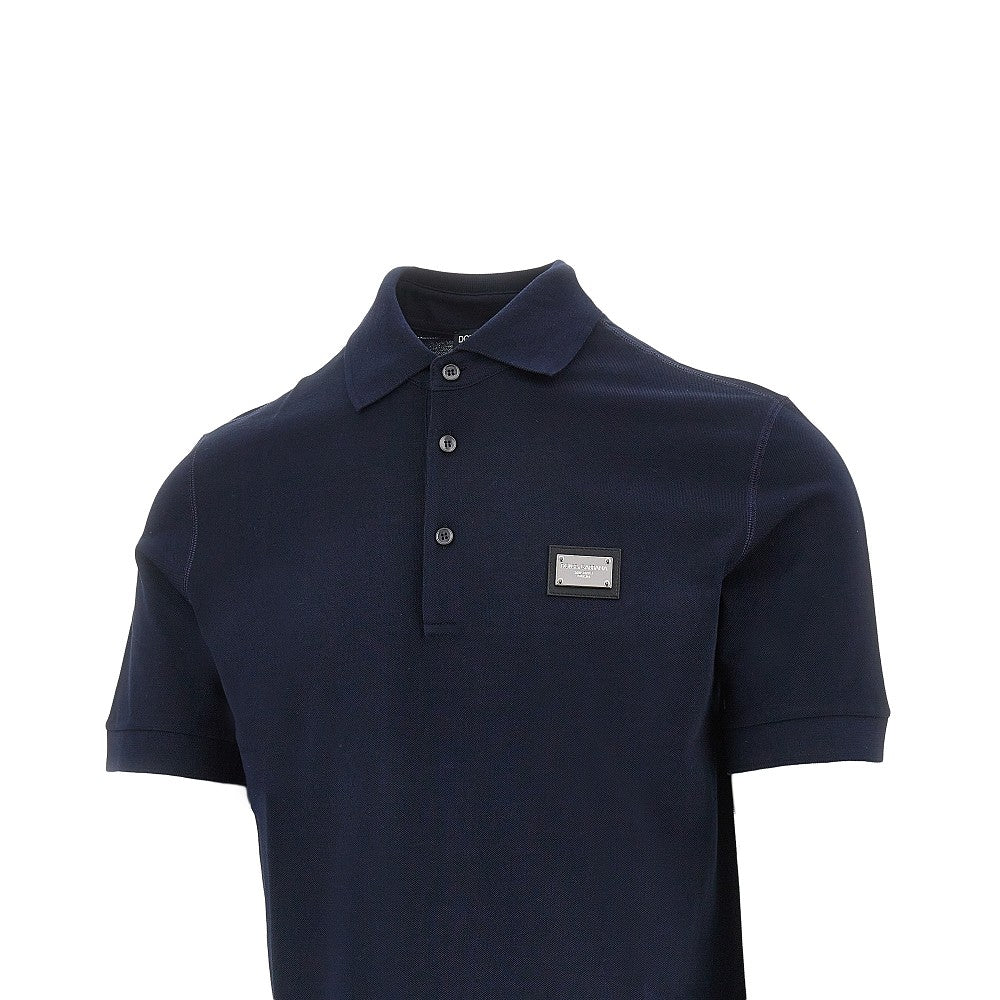 Piquet polo shirt with logo plate