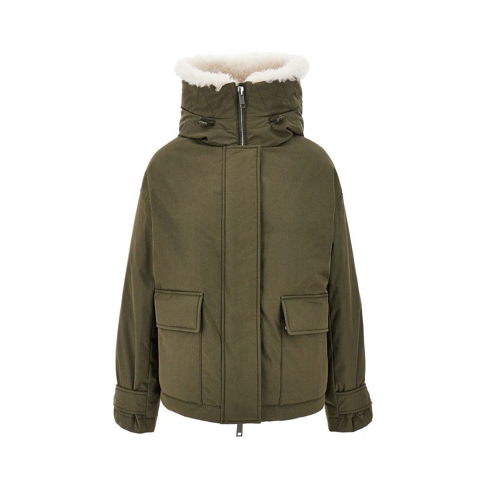 Parka corto imbottito in cotone e shearling