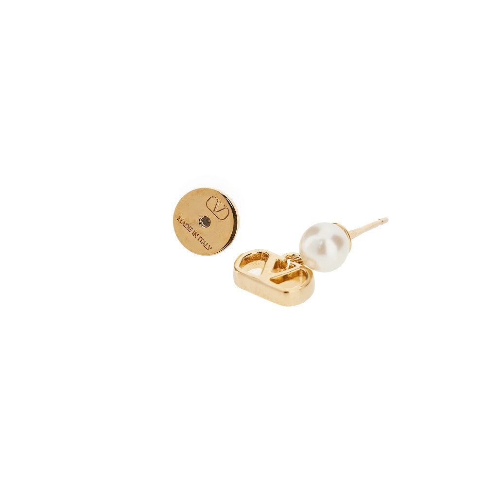 'Vlogo Signature' earring with pearl