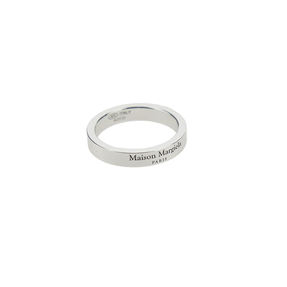 Anello con logo inciso