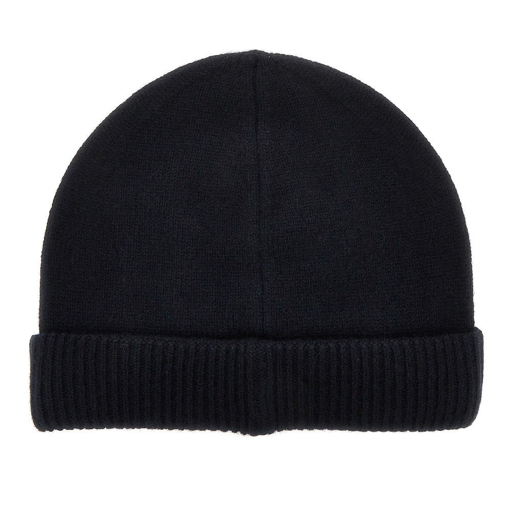 Beanie in cachemire con patch logo in pelle