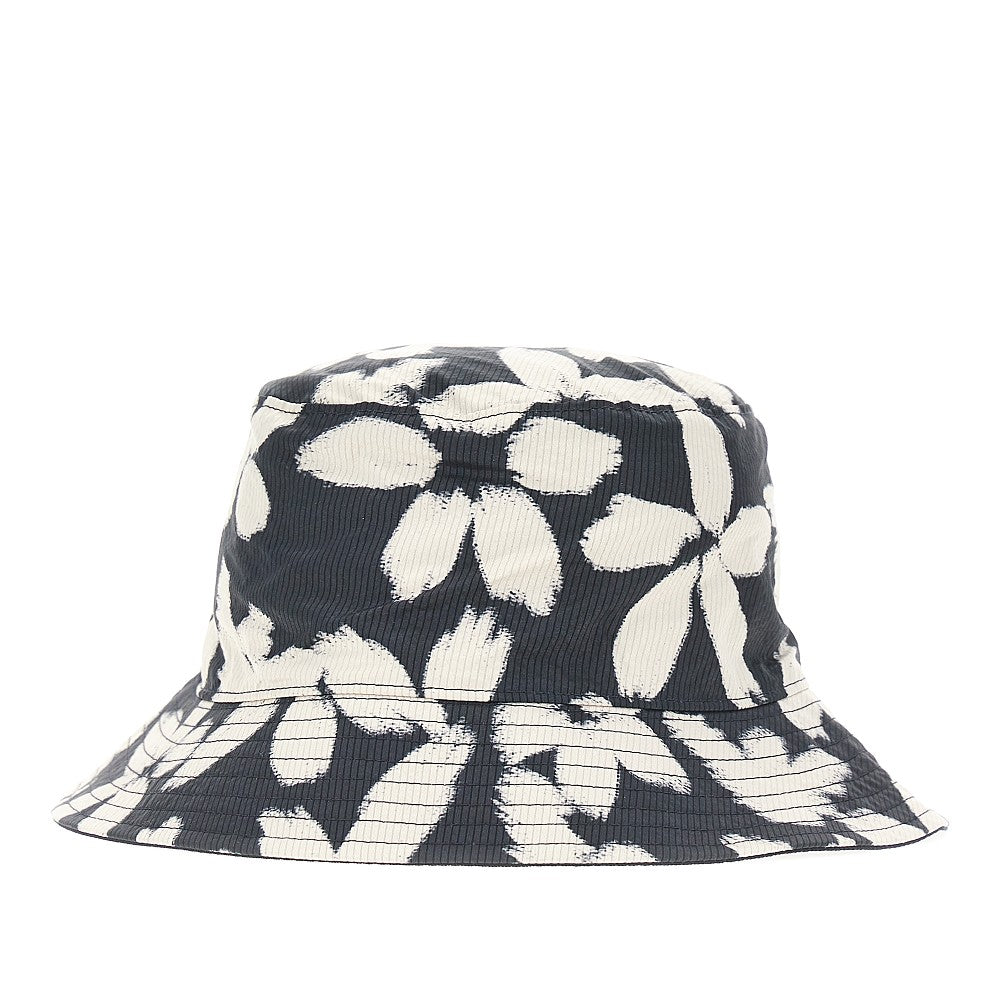 Reversible bucket hat