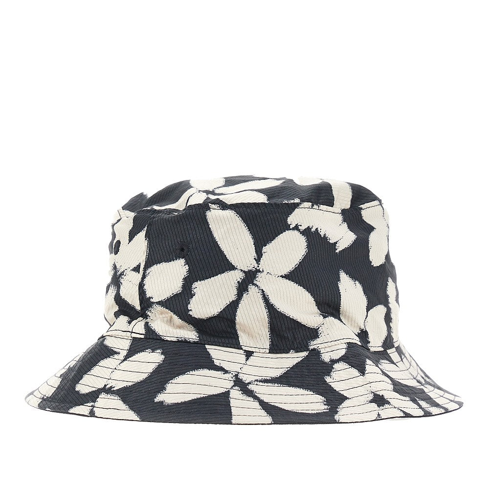 Reversible bucket hat